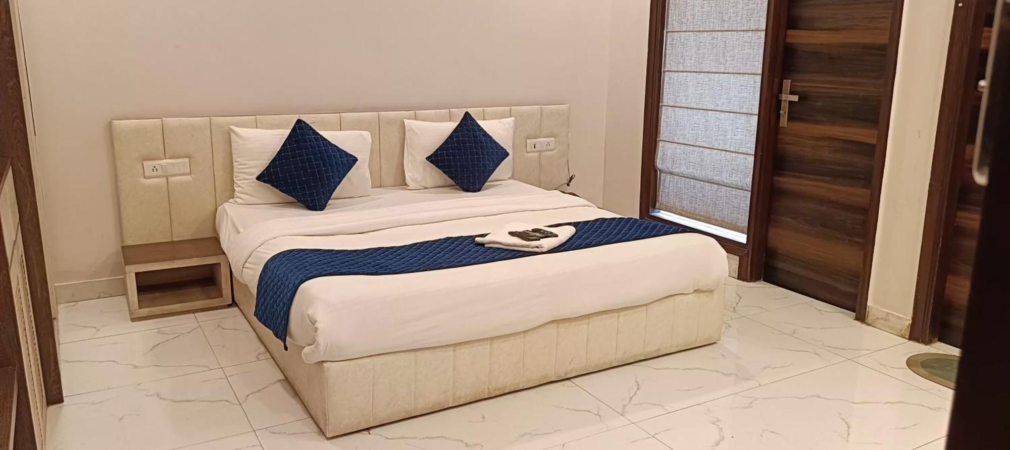 Limewood Stay - Fortis Hospital Gurgaon Zewnętrze zdjęcie