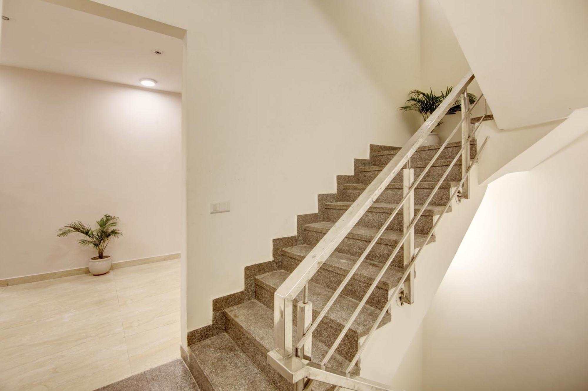 Limewood Stay - Fortis Hospital Gurgaon Zewnętrze zdjęcie