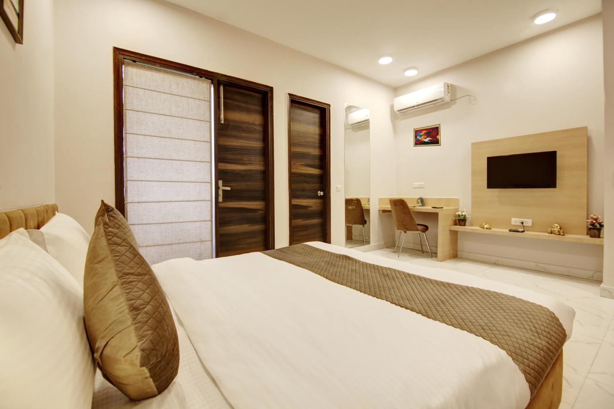 Limewood Stay - Fortis Hospital Gurgaon Zewnętrze zdjęcie